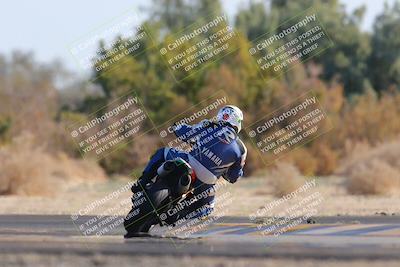 media/Dec-18-2022-SoCal Trackdays (Sun) [[8099a50955]]/Turn 7 Backside (1125am)/